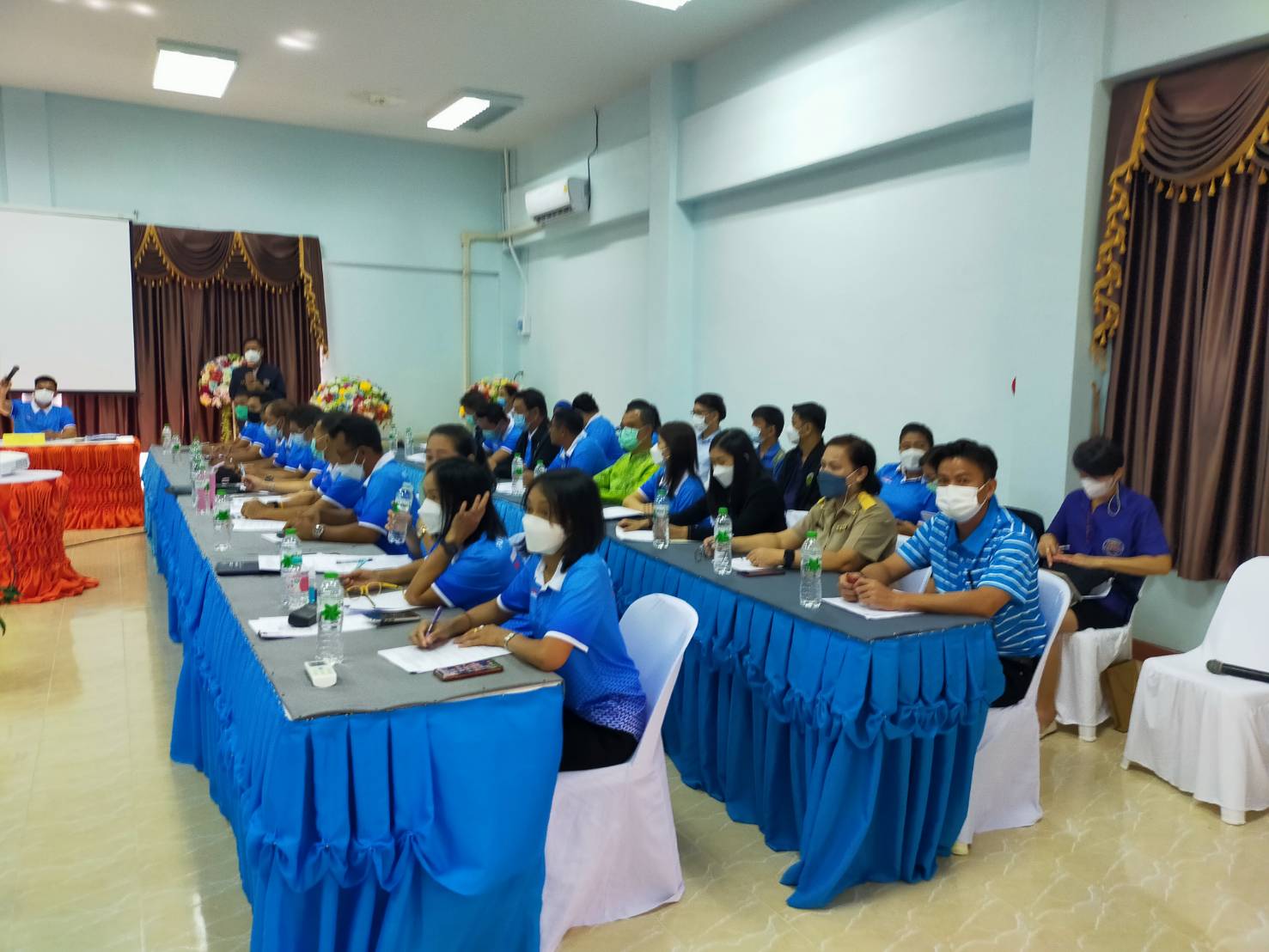 กปภ.สาขาภูเก็ต  เข้าร่วมประชุมเชิงบูรณาการหัวหน้าส่วนราชการ หัวหน้าหน่วยงานรัฐวิสาหกิจ ผู้บริหารองค์กรปกครองส่วนท้องถิ่น กำนัน ผู้ใหญ่บ้าน แพทย์ประจำตำบลและสารวัตรกำนัน ตำบลกมลาทุกหมู่บ้าน และคณะกรรมการบริหารงานอำเภอกะทู้ (ก.บ.อ กะทู้)