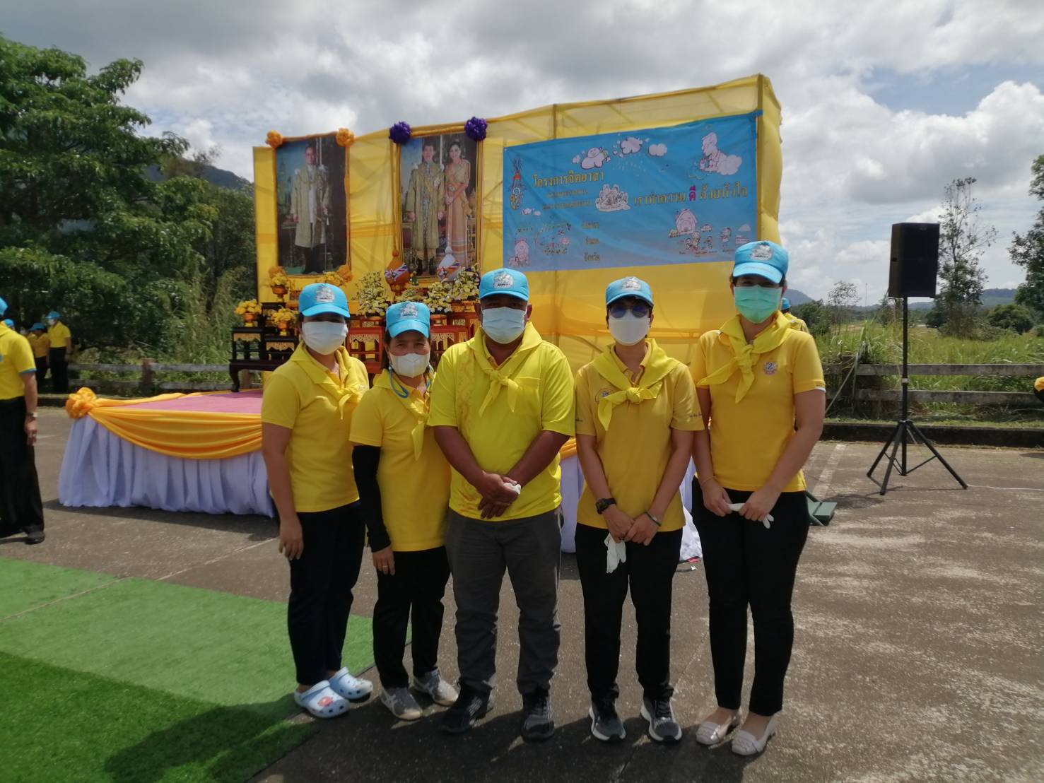 กปภ.สาขาระนอง ร่วมกิจกรรมจิตอาสาพัฒนา เนื่องในวันคล้ายวันสวรรคต พระบาทสมเด็จพระบรมชนกาธิเบศร มหาภูมิพลอดุลยเดชมหาราช บรมนาถบพิตร