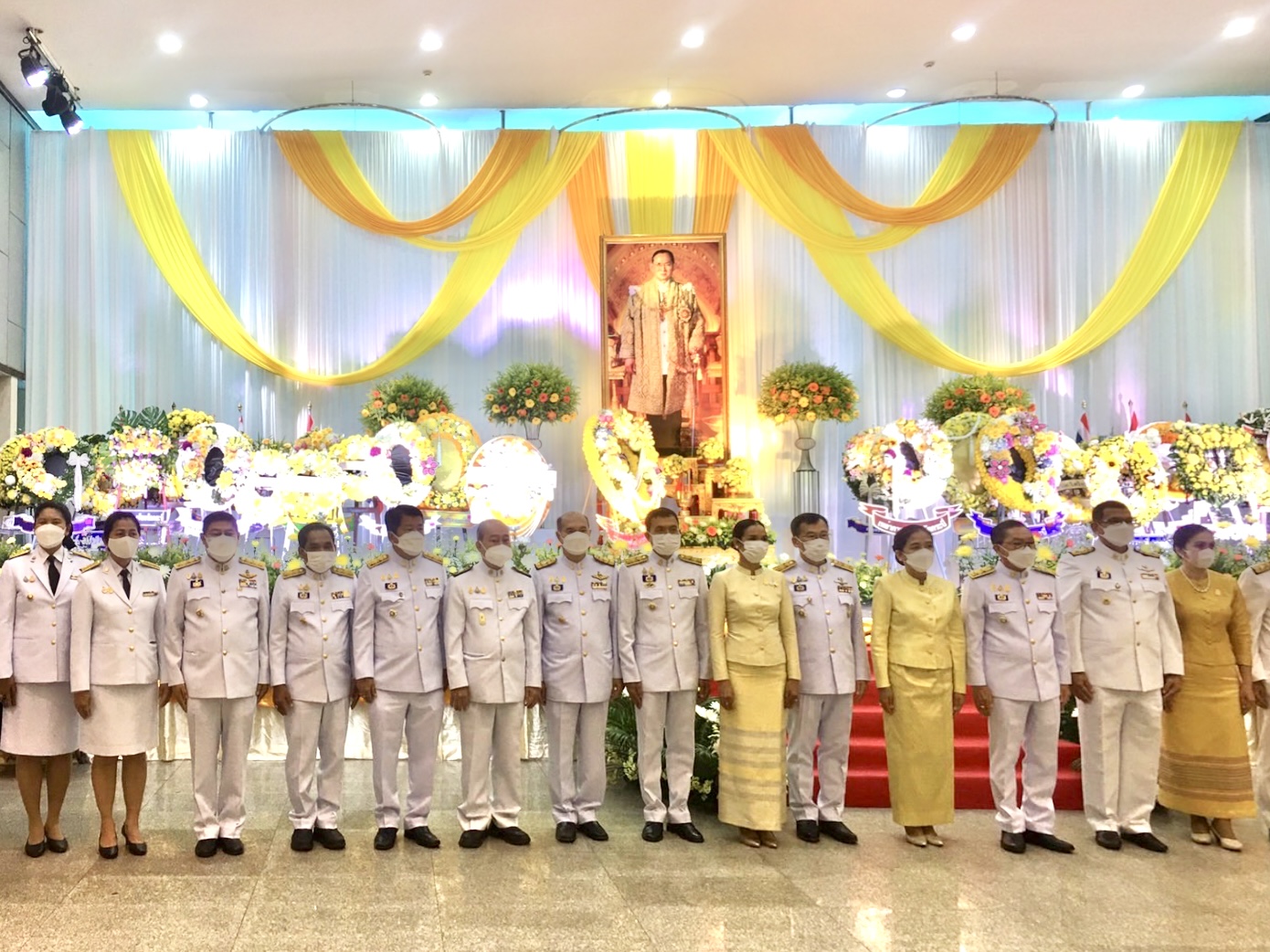 การประปาส่วนภูมิภาคสาขากระบี่ ร่วมพิธีวางพวงมาลา น้อมรำลึกในพระมหากรุณาธิคุณพระบาทสมเด็จพระบรมชนกาธิเบศร มหาภูมิพลอดุลยเดชมหาราช บรมนาถบพิตร เนื่องในวันคล้ายวันสวรรคต 13 ตุลาคม