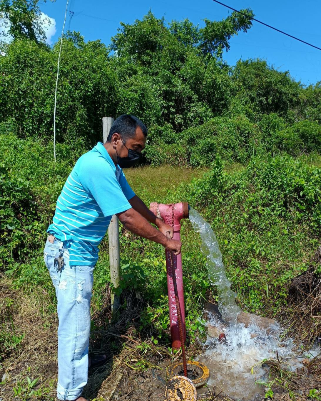 กปภ.สาขาปากพนัง ลงพื้นที่ดำเนินการระบายตะกอนในเส้นท่อจ่ายน้ำ (Blow off) ตามโครงการผู้ใช้น้ำมั่นใจ กปภ.เช็ค ชัวร์ ประจำเดือนธันวาคม  2565