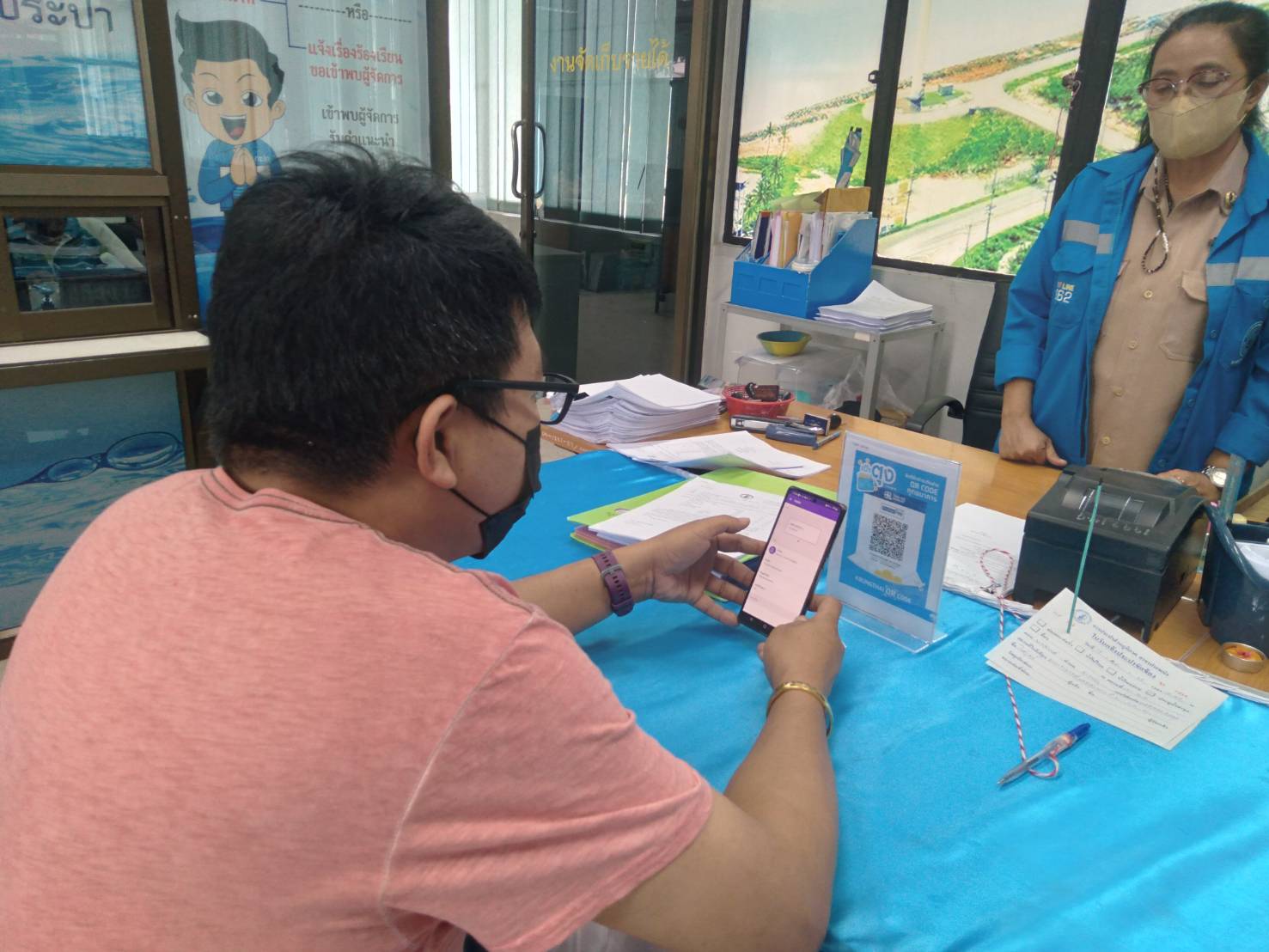 กปภ.สาขาปากพนัง ให้บริการและแนะนำการชำระค่าน้ำผ่าน PWA Line Official " สะดวก รวดเร็ว และทั่วถึง" เพราะทุกคำตอบอยู่ใน PWA Line Official"