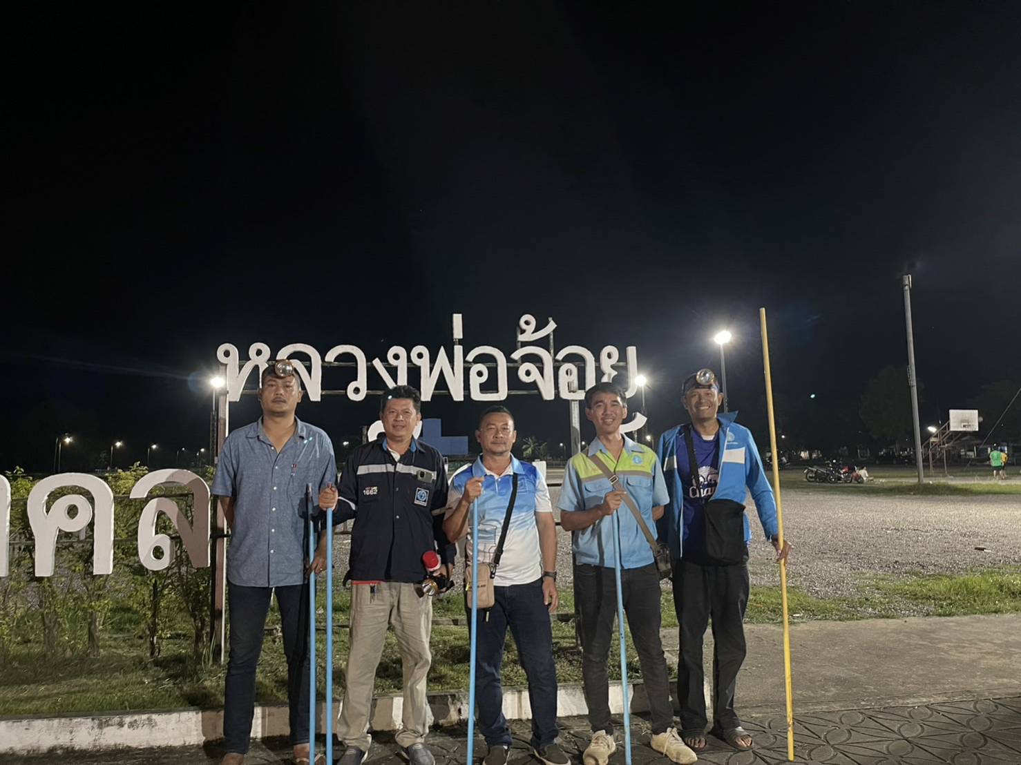 วันพฤหัสบดี ที่ 12 มกราคม  2566 การประปาส่วนภูมิภาคสาขากาญจนดิษฐ์ ภายใต้การบริหารงานโดยนายสุรพงศ์  สมหวัง ผู้จัดการการประปาส่วนภูมิภาคสาขากาญจนดิษฐ์  มอบหมายนายฤทธิเดช อินทวงศ์ หัวหน้างาน 8 งานบริการและควบคุมน้ำสูญเสียและพนักงานในสังกัด ลงพื้นที่ ตลาดดอนสัก เทศบาลเมืองดอนสัก อำเภอดอนสัก จังหวัดสุราษฎร์ธานี ออกทำ Step test  MM 09 ค้นหาท่อรั่ว บริเวณเทศบาลเมืองดอนสัก   เพื่อค้นท่อแตกท่อรั่วและเพิ่มปริมาณน้ำจ่ายให้ลูกค้าได้ดียิ่งขึ้น