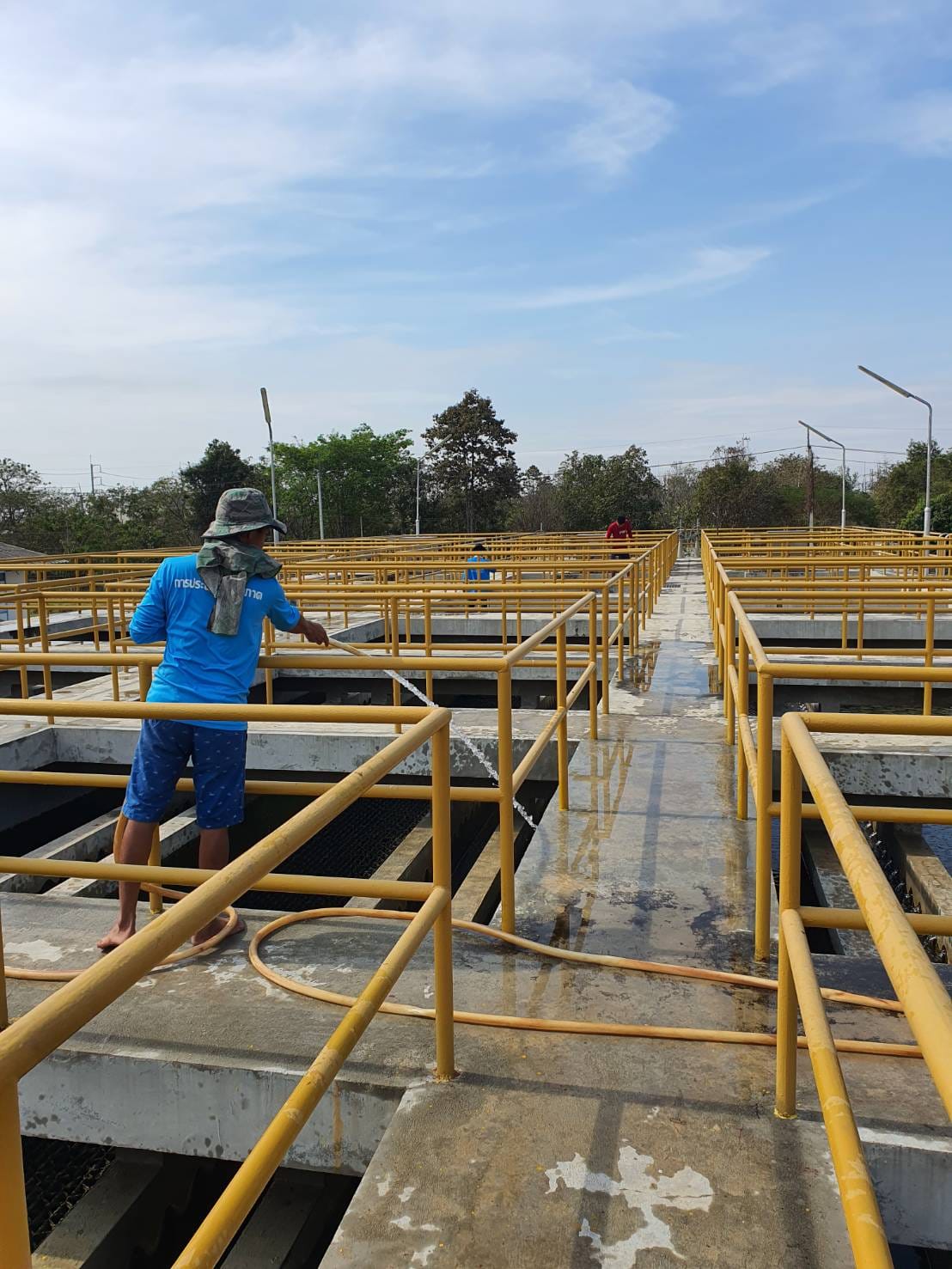 กปภ.สาขาอู่ทอง ล้างถังตกตะกอน ประจำเดือน มกราคม 2566 ณ สถานีผลิตน้ำพนมทวน