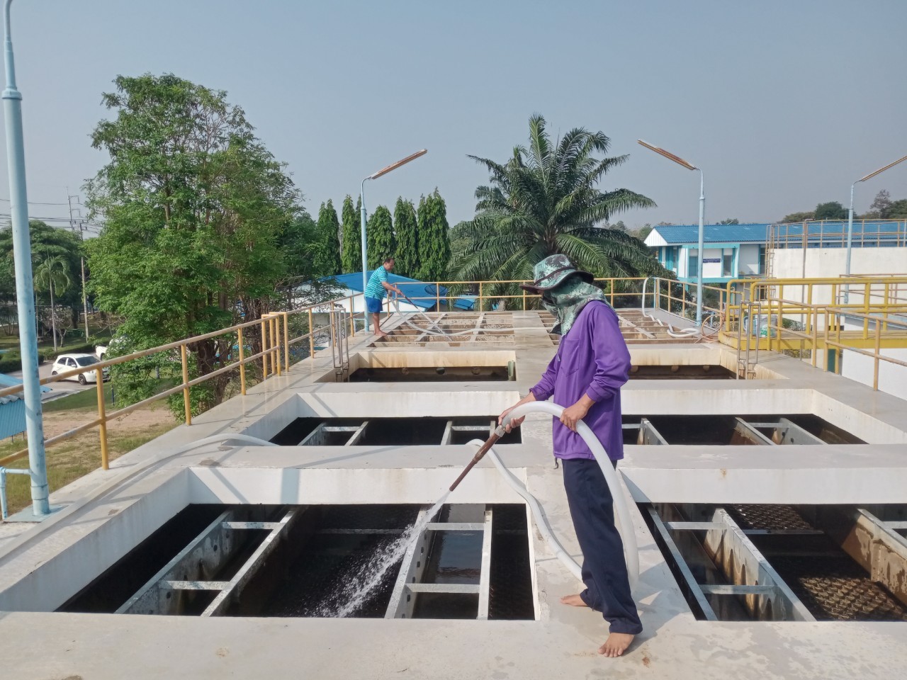 กปภ.สาขาพนมทวน ดำเนินงานตามแผนงาน WSP ล้างถังตกตะกอน ประจำเดือน มีนาคม 2566