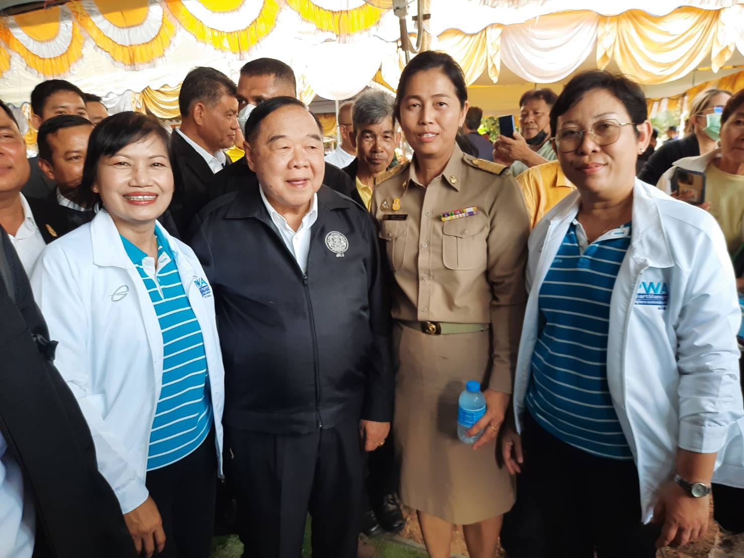 การประปาส่วนภูมิภาคสาขาอ่าวลึก ร่วมจัดตั้งจุดบริการน้ำดื่มเพื่อบริการประชาชน และเจ้าหน้าที่ผู้ปฏิบัติงานในภารกิจตรวจเยี่ยมของ พล.อ.ประวิตร วงษ์สุวรรณ รองนายกรัฐมนตรี รักษาการแทนนายกรัฐมนตรี