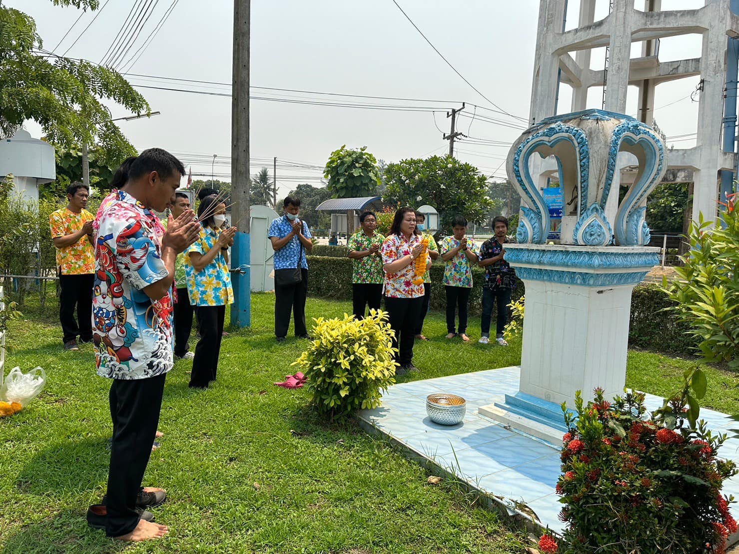 กปภ.สาขาสวรรคโลก จัดกิจกรรมสรงน้ำพระพุทธรูป และพระแม่ธรณี เนื่องในวันสงกรานต์ 2566