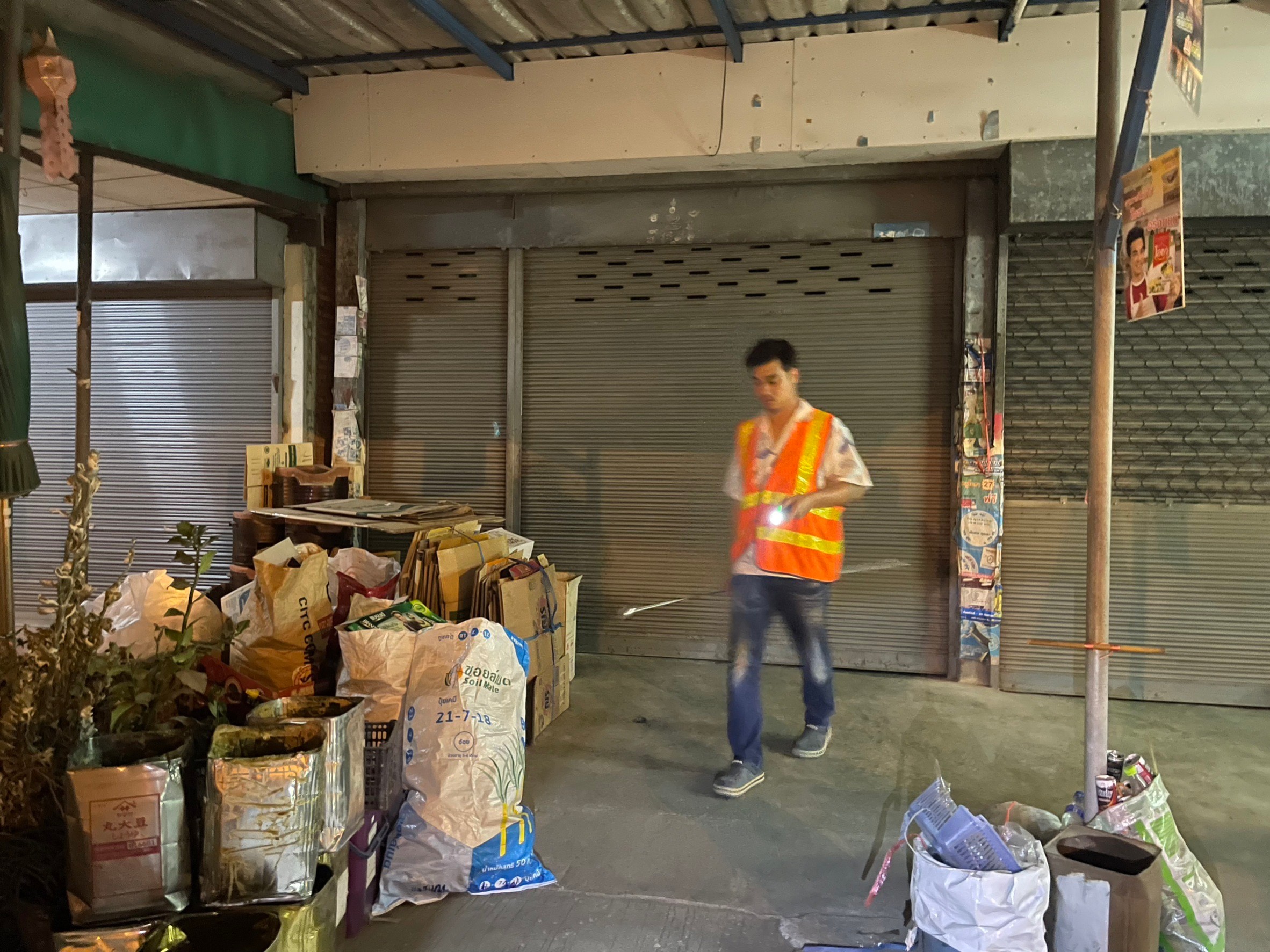 ลดน้ำสูญเสียคึกคัก ! งานบริการฯ กปภ.สาขากำแพงเพชร หาท่อแตกรั่ว พบน้ำจ่ายเพิ่มสูงขึ้น เร่งซ่อมทันที