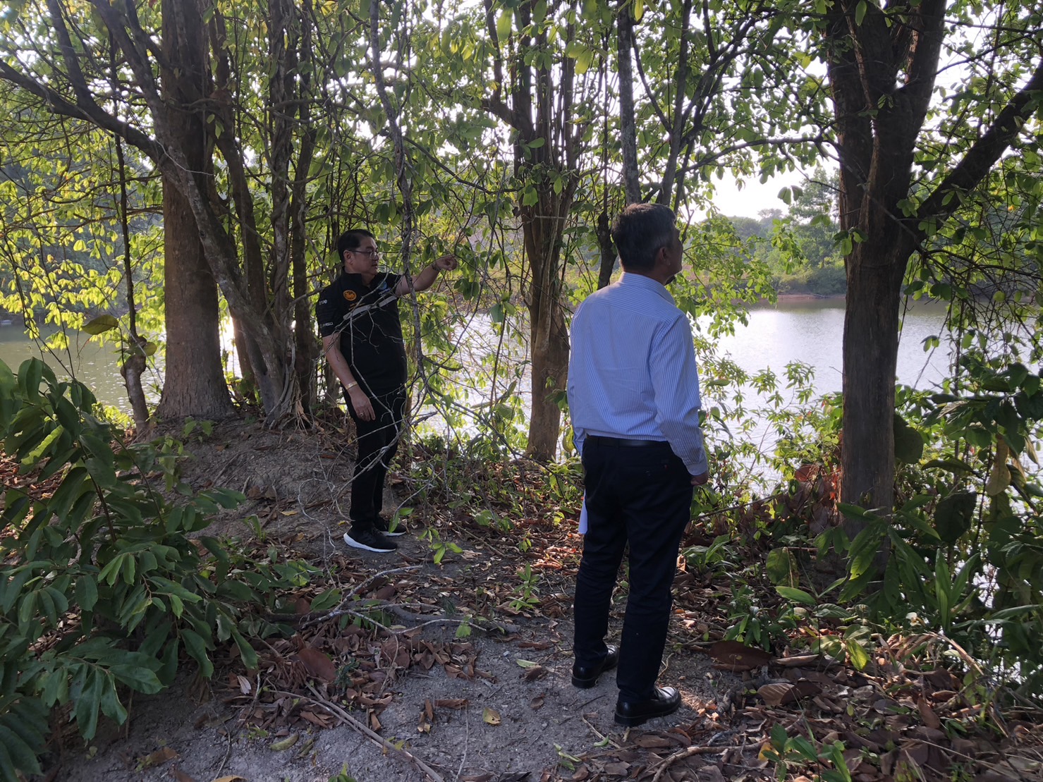 นายประทีป กุศลวัฒนะ ผู้อำนวยการการประปาส่วนภูมิภาคเขต 4 ลงพื้นที่ตรวจสอบแหล่งน้ำดิบเพื่อรองรับสถานการณ์ภัยแล้ง