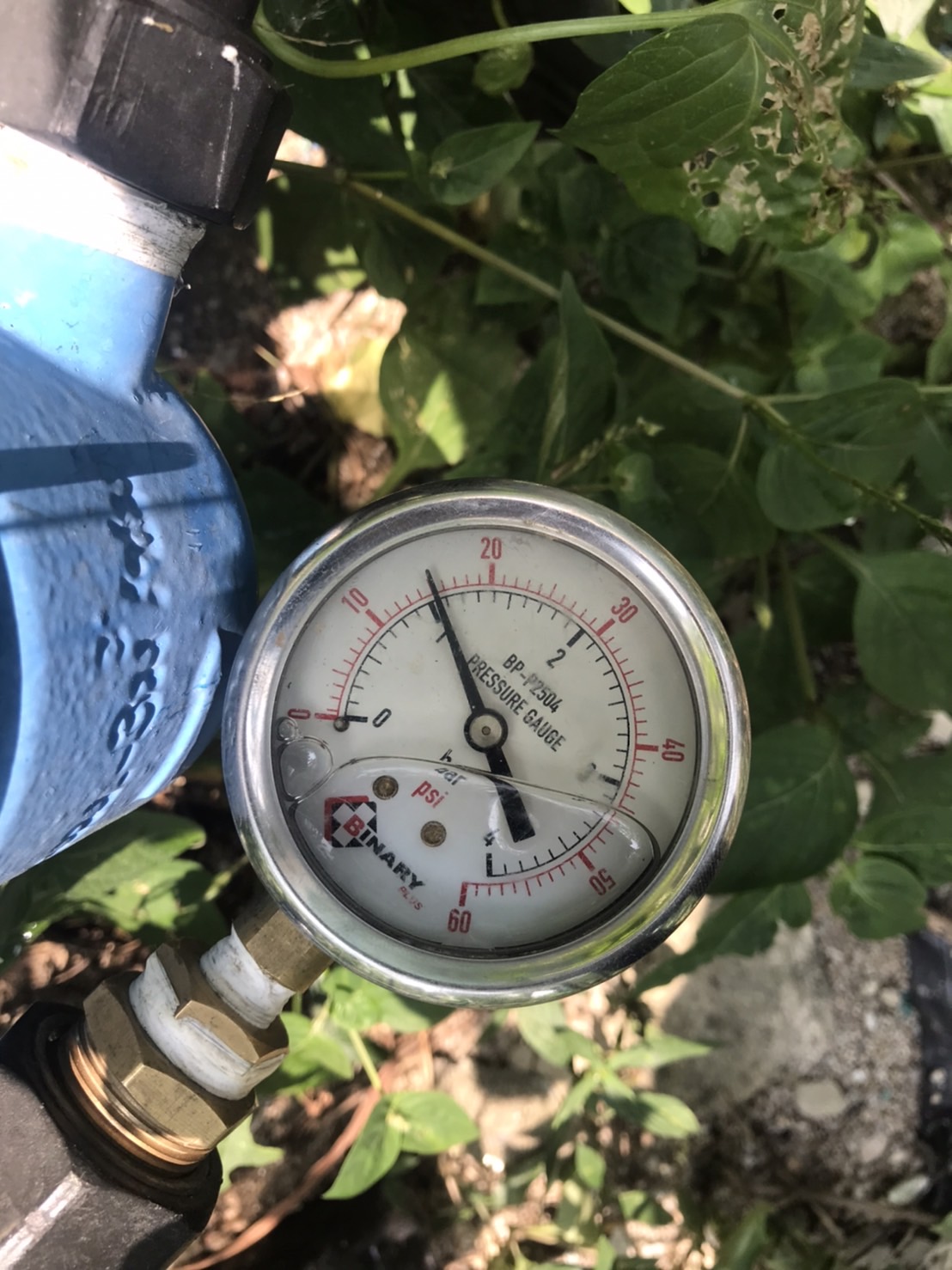 การประปาส่วนภูมิภาคสาขาจันดี ลงพื้นที่ระบายตะกอนในเส้นท่อจ่ายน้ำ ประจำเดือน เมษายน 2566