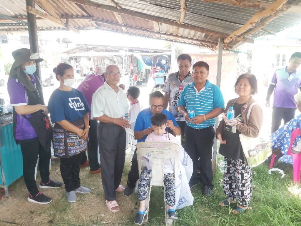 กปภ.สาขาขอนแก่น(พ) สนับสนุนน้ำดื่มตราสัญลักษณ์กปภ.และร่วมกิจกรรมบริการตัดผมฟรี ครั้งที่ 2/2566