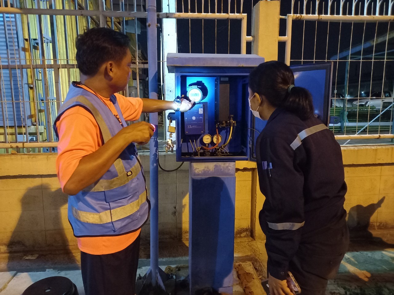 กปภ.สาขาอ้อมน้อย ลงพื้นที่ค้นหาท่อแตก/ท่อรั่ว ด้วยวิธีการ Step Test and Zero Test