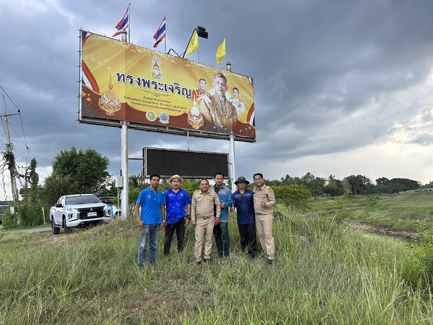 การประปาส่วนภูมิภาคสาขาชุมพร เร่งแก้ไขปัญหาน้ำไหลอ่อน บริเวณแยกปฐมพรและตำบลขุนกระทิง
