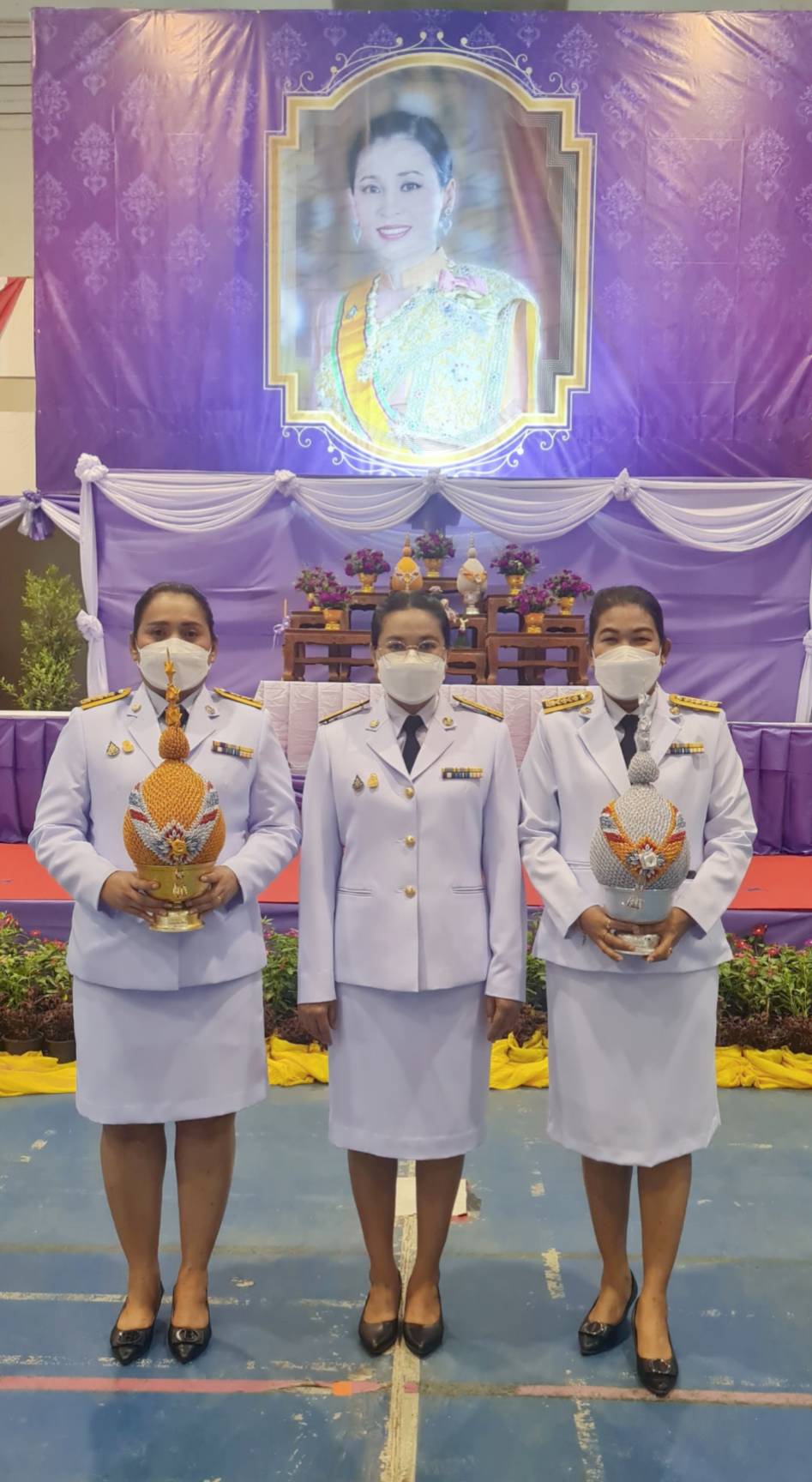 การประปาส่วนภูมิภาคสาขาทุ่งสง ร่วมกิจกรรมพิธีถวายเครื่องราชสักการะ วางพานพุ่ม และพิธีจุดเทียนถวายพระพรชัยมงคลสมเด็จพระนางเจ้าฯ พระบรมราชินี เนื่องในโอกาสวันเฉลิมพระชนมพรรษา 3 มิถุนายน 2566