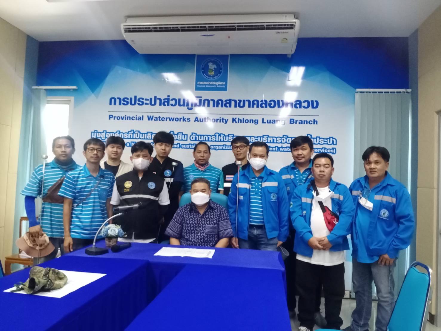 กปภ.สาขาคลองหลวง ลงพื้นที่ตรวจสอบหาจุดแตก/รั่ว หวังบรรเทาความเดือดร้อนลูกค้าน้ำไหลอ่อนในพื้นที่