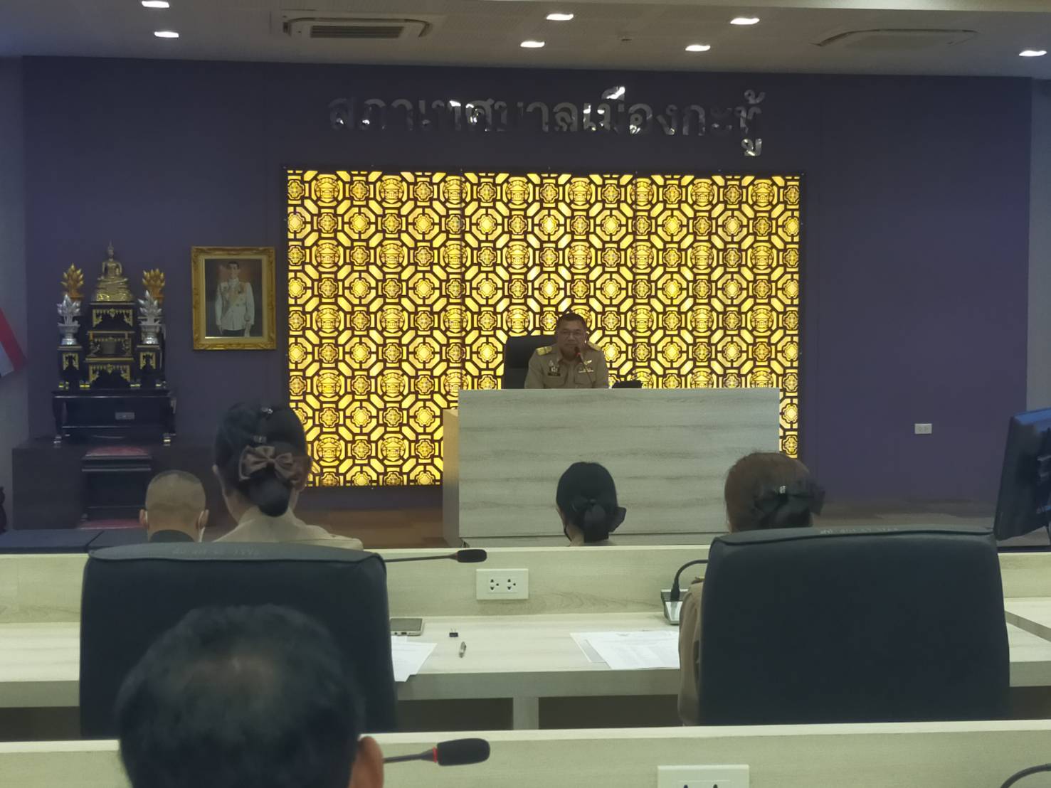 กปภ.สาขาภูเก็ต เข้าร่วมประชุมเชิงบูรณาการหัวหน้าส่วนราชการ หัวหน้าหน่วยงานรัฐวิสาหกิจ ผู้บริหารองค์กรปกครองส่วนท้องถิ่น กำนัน ผู้ใหญ่บ้าน แพทย์ประจำตำบล และสารวัตรกำนัน ตำบลกมลาทุกหมู่บ้าน และคณะกรรมการบริหารงานอำเภอกะทู้ (ก.บ.อ.กะทู้)