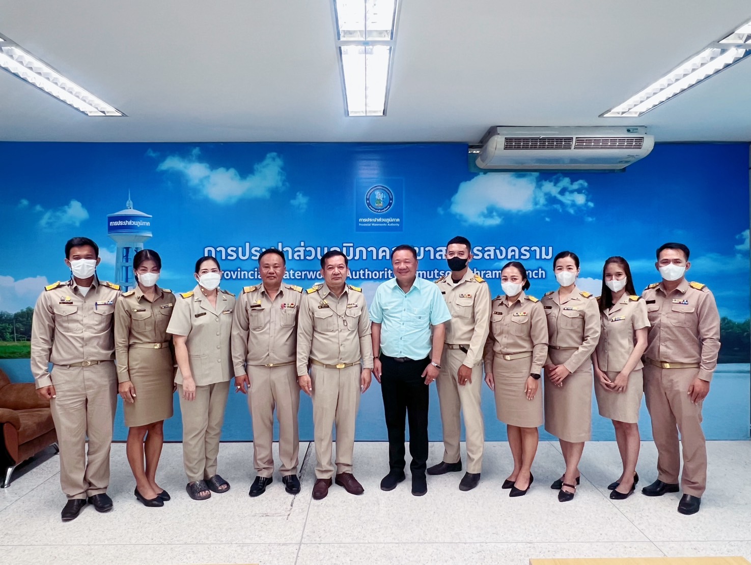 รองผู้ว่าการ (ปฏิบัติการ 4) มอบนโยบายการดำเนินงานให้แก่ ผู้บริหารและพนักงาน ของ กปภ.สาขาสมุทรสงคราม เพื่อก้าวสู่องค์กรที่ยั่งยืน