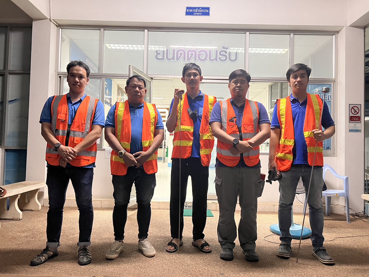 กปภ.สาขากำแพงเพชร รวมทีมหาท่อแตกรั่ว ซ่อมทันที