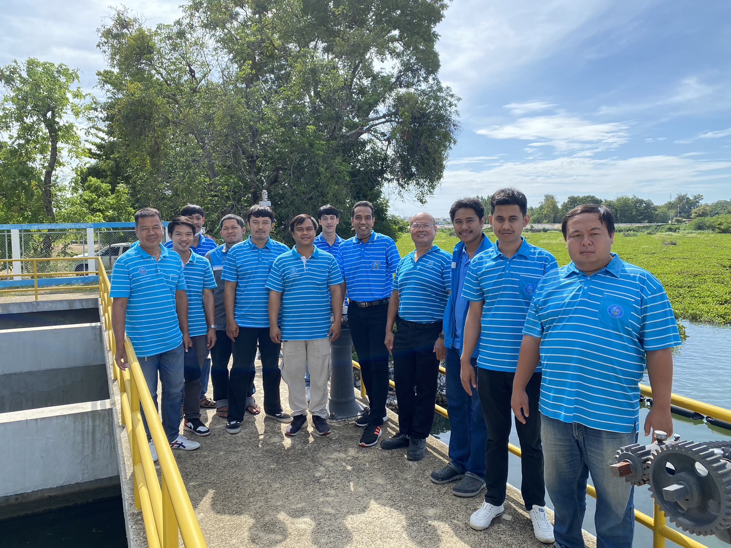 กปภ.สาขาท่ามะกา ดำเนินกิจกรรม โครงการรวมพลังจิตอาสา กปภ.เฉลิมพระเกียรติ ปี 2566  วันศุกร์ที่ 30 มิถุนายน 2566