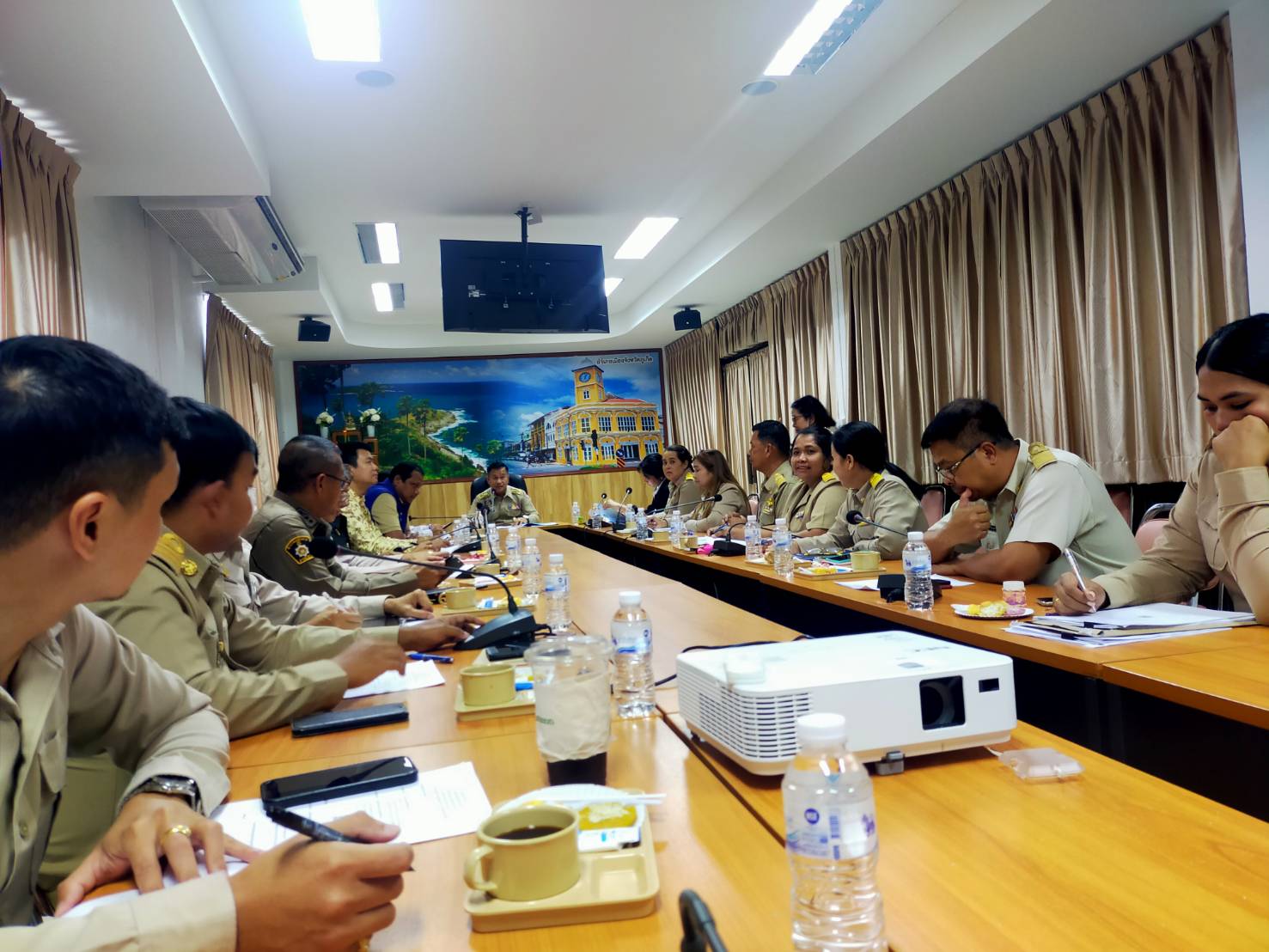 กปภ.สาขาภูเก็ต เข้าร่วมประชุมหัวหน้าส่วนราชการอำเภอเมืองภูเก็ต ครั้งที่ 7/2566 ประจำเดือน กรกฎาคม 2566