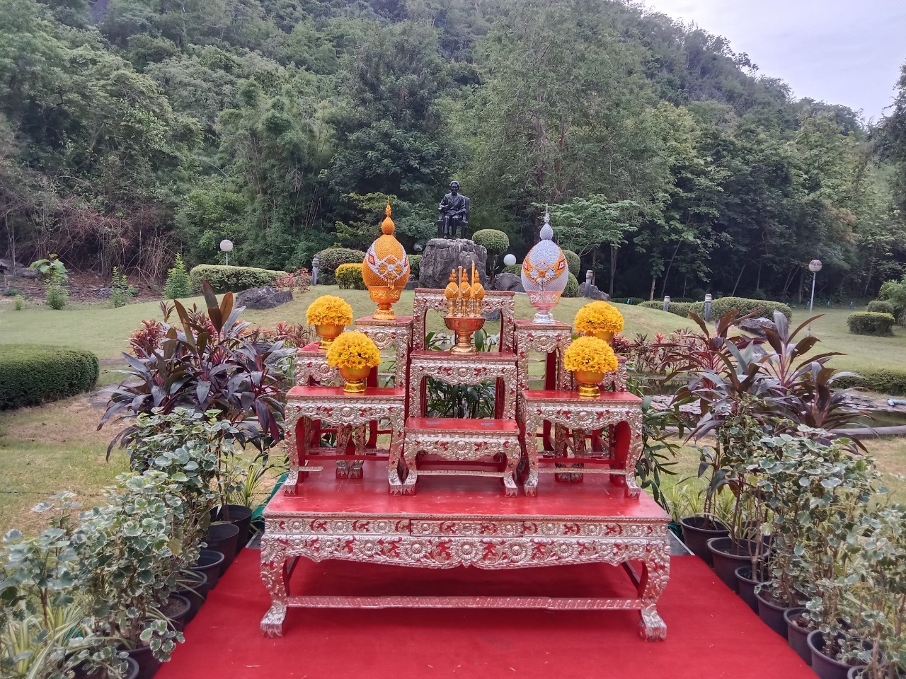 กปภ.สาขากาญจนบุรี ร่วมงานพิธีถวายสักการะ เนื่องในวันคล้ายวันสวรรคต ของสมเด็จพระศรีนครินทราบรมราชชนนี