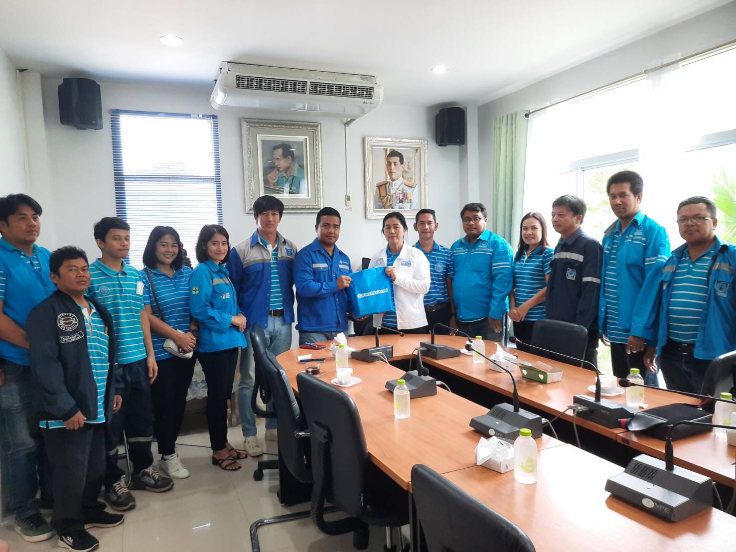 กปภ.สาขากระบี่ เข้าศึกษาดูงาน บริษัท กระบี่ เวสท ทู เอ็นเนอร์ยี่ จำกัด ตามแผนงานเสริมสร้างวัฒนธรรมองค์กร ปี 2566 เพื่อศึกษาแนวคิดและกระบวนการทำงาน อันนำไปสู่การเสริมสร้างและพัฒนาองค์กรให้มีประสิทธิภาพ เพื่อนำความรู้ที่ได้มาพัฒนาและประยุกต์ใช้ในการทำงาน และพัฒนาองค์กร