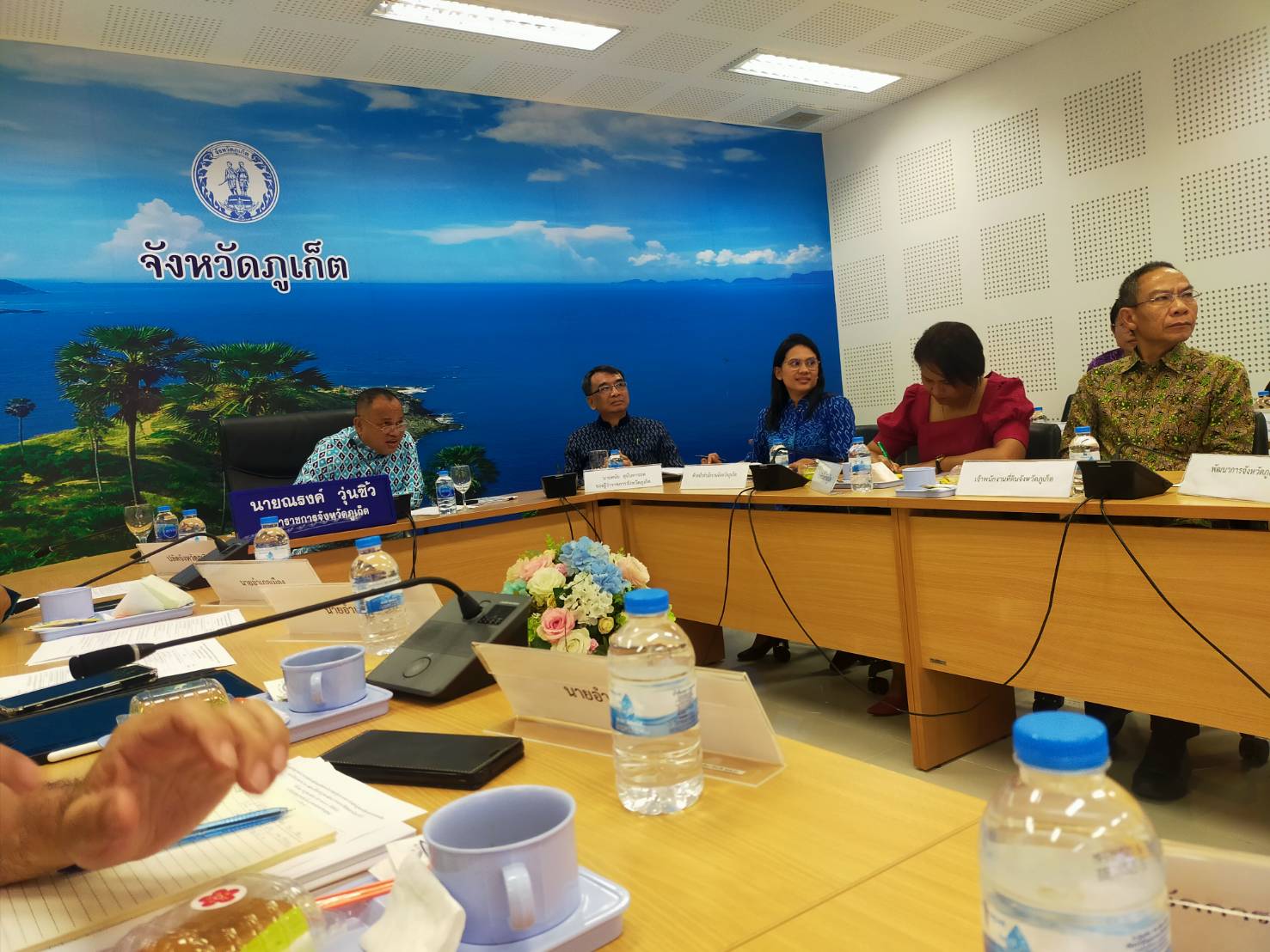 กปภ.สาขาภูเก็ต เข้าร่วมประชุมขับเคลื่อนและติดตามนโยบายของรัฐบาล และภารกิจสำคัญของปลัดกระทรวงมหาดไทยประจำปีงบประมาณ พ.ศ. 2566 (เดือน กรกฎาคม 2566)