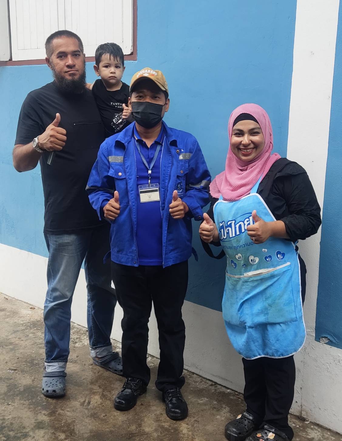 นักบริการตัวจริง มิสเตอร์ประปากำแพงเพชร ลุยฝน ! ตรวจสอบน้ำไหลอ่อน