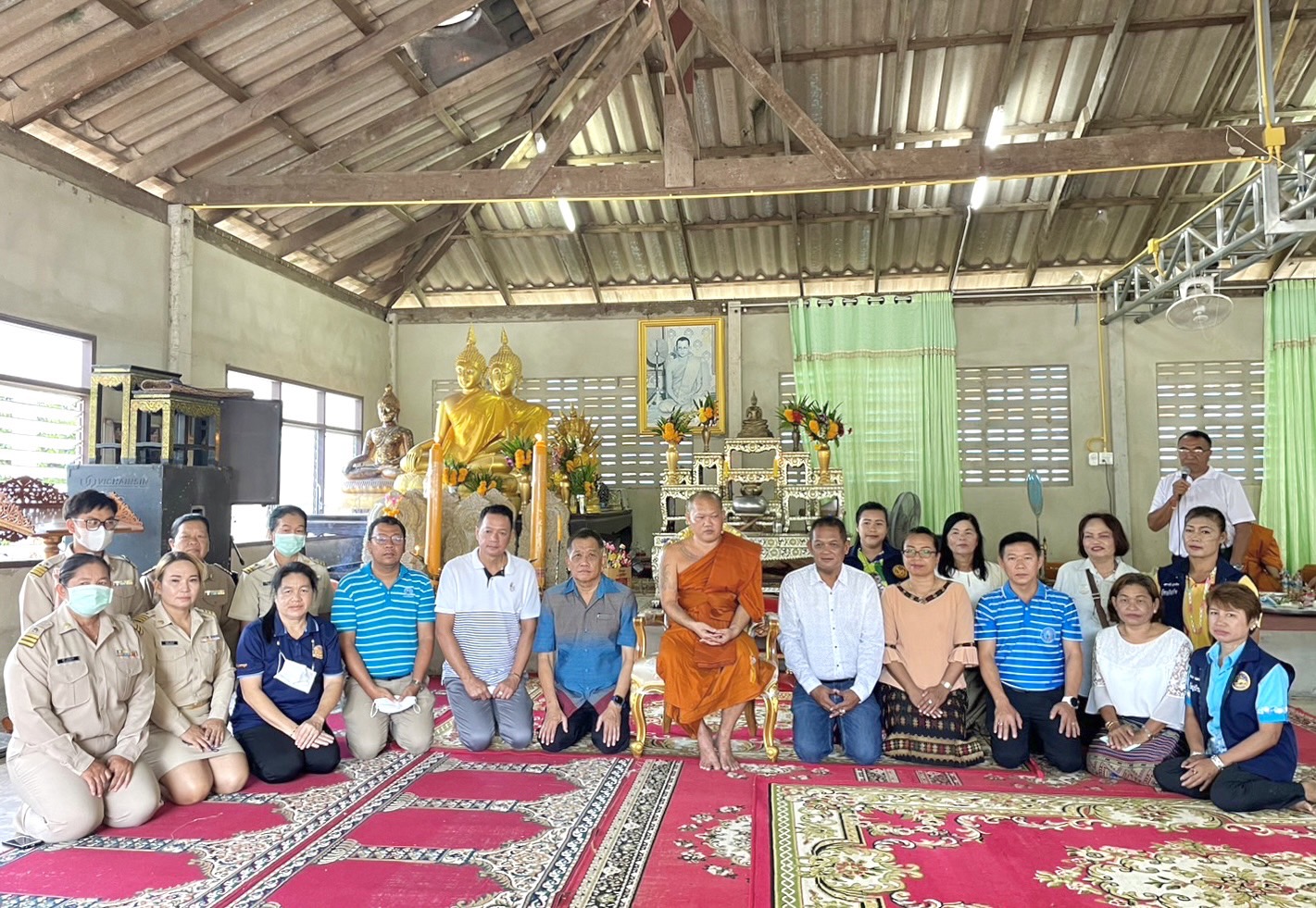 กปภ.สาขาขลุง เข้าร่วมกิจกรรมเข้าวัดทำบุญวันธรรมสวนะ (วันพระ) ณ วัดอีแงว ตำบลวันยาว อำเภอขลุง จังหวัดจันทบุรี