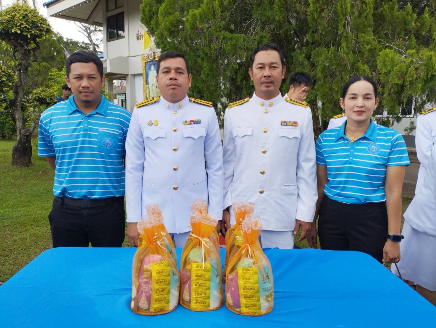 การประปาส่วนภูมิภาคสาขาท่าแซะ เข้าร่วมพิธีทำบุญตักบาตรถวายพระราชกุศล เนื่องในโอกาสวันเฉลิมพระชนมพรรษา สมเด็จพระนางเจ้าสิริกิติ์ พระบรมราชินีนาถ พระบรมราชชนนีพันปีหลวง