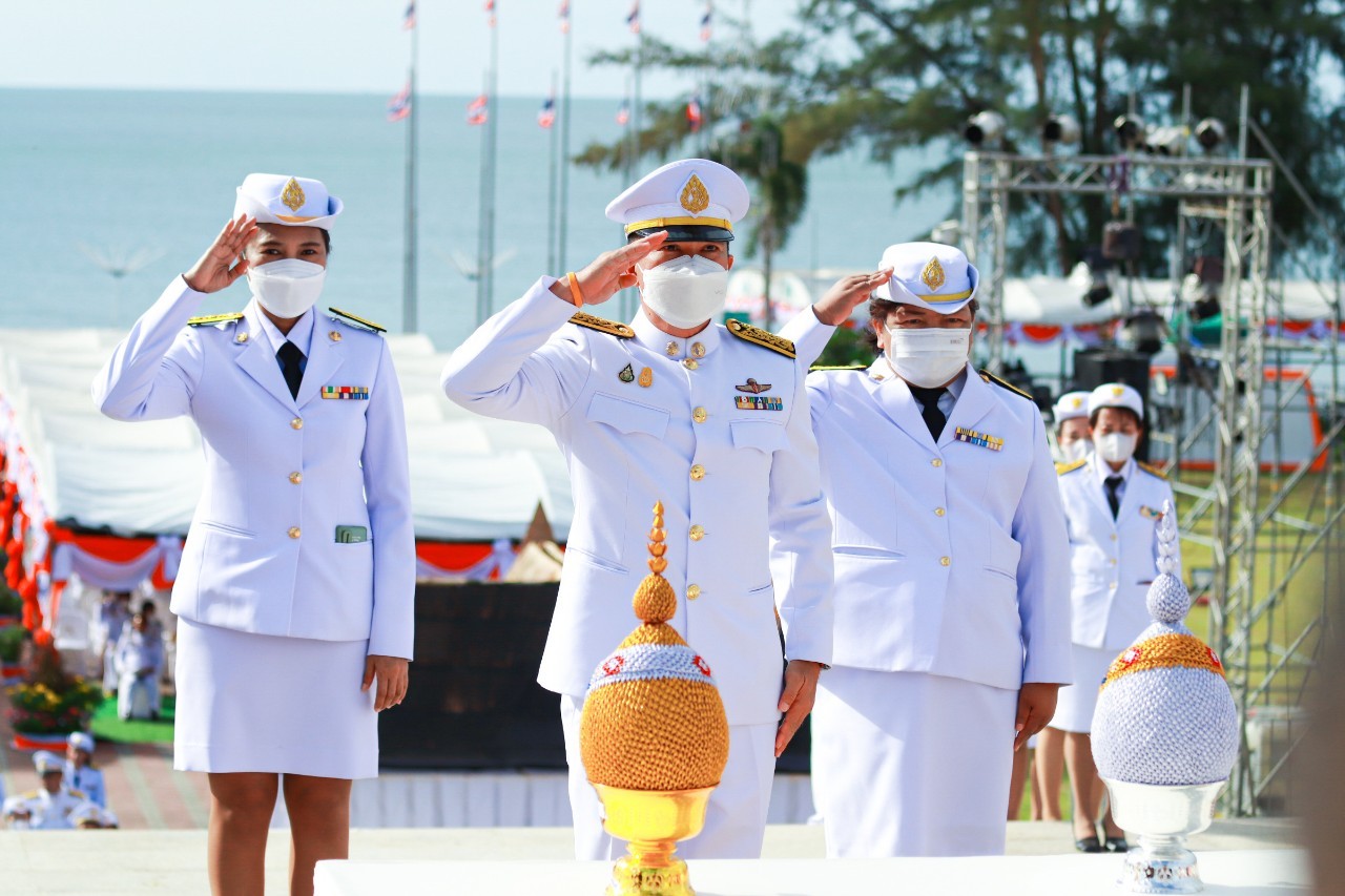 กปภ.สาขาประจวบคีรีขันธ์ ร่วมพิธีถวายเครื่องราชสักการะพระบรมราชานุสาวรีย์พระบาทสมเด็จพระจอมเกล้าเจ้าอยู่หัวเนื่องใน วันวิทยาศาสตร์แห่งชาติ ประจำปี 2566