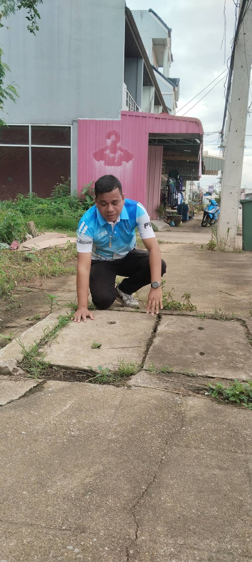 การประปาส่วนภูมิภาคสาขาท่าแซะ ดำเนินการตามแผนลดน้ำสูญเสีย บริเวณเขตพื้นที่จำหน่ายน้ำแม่ข่ายท่าแซะ ต.ท่าแซะ อ.ท่าแซะ จ.ชุมพร