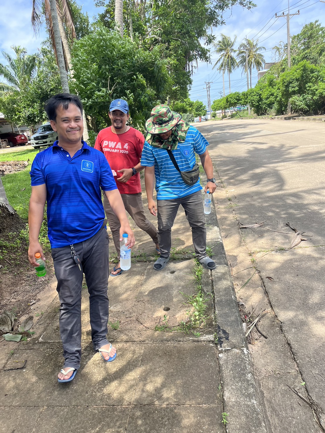 การประปาส่วนภูมิภาคสาขาท่าแซะ ดำเนินการตามแผนลดน้ำสูญเสีย&#8203; บริเวณเขตพื้นที่จำหน่ายน้ำแม่ข่ายท่าแซะ ต.ท่าแซะ อ.ท่าแซะ จ.ชุมพร (ชุมชนบ้านเนินสันติ)