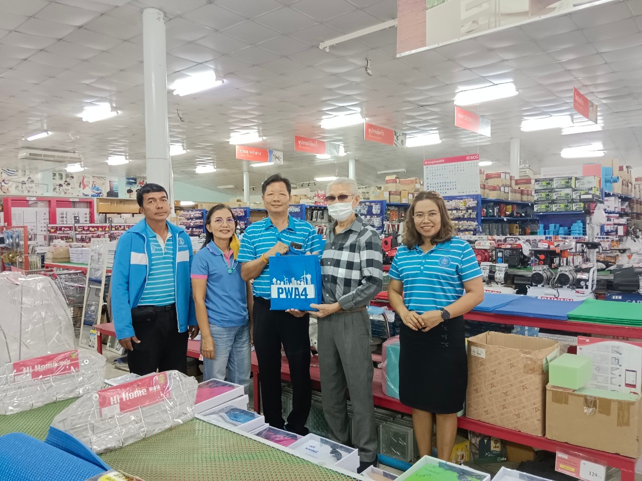 กปภ.สาขาทุ่งสง ลงพื้นที่พบผู้ใช้น้ำรายใหญ่ ภายใต้กิจกรรมมุ่งมั่นเพื่อปวงชน เติมใจให้กัน ครั้งที่ 3/2566