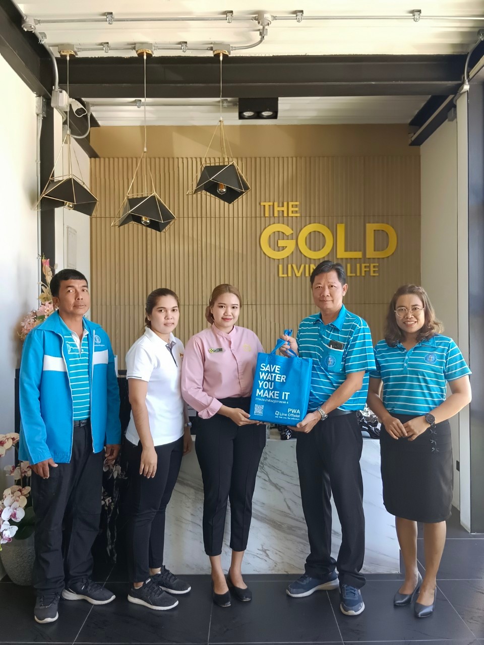 กปภ.สาขาทุ่งสง ลงพื้นที่พบผู้ใช้น้ำรายใหญ่ ภายใต้กิจกรรมมุ่งมั่นเพื่อปวงชน เติมใจให้กัน ครั้งที่ 4/2566