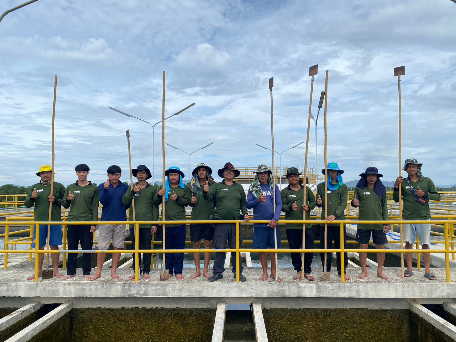 กปภ.สาขาท่ามะกา ดำเนินการล้างถังตกตะกอน ตามแนวทางการดำเนินการโครงการจัดการน้ำสะอาด (WSP) ประจำเดือนสิงหาคม 2566 วันที่ 26 และ 27 สิงหาคม 2566