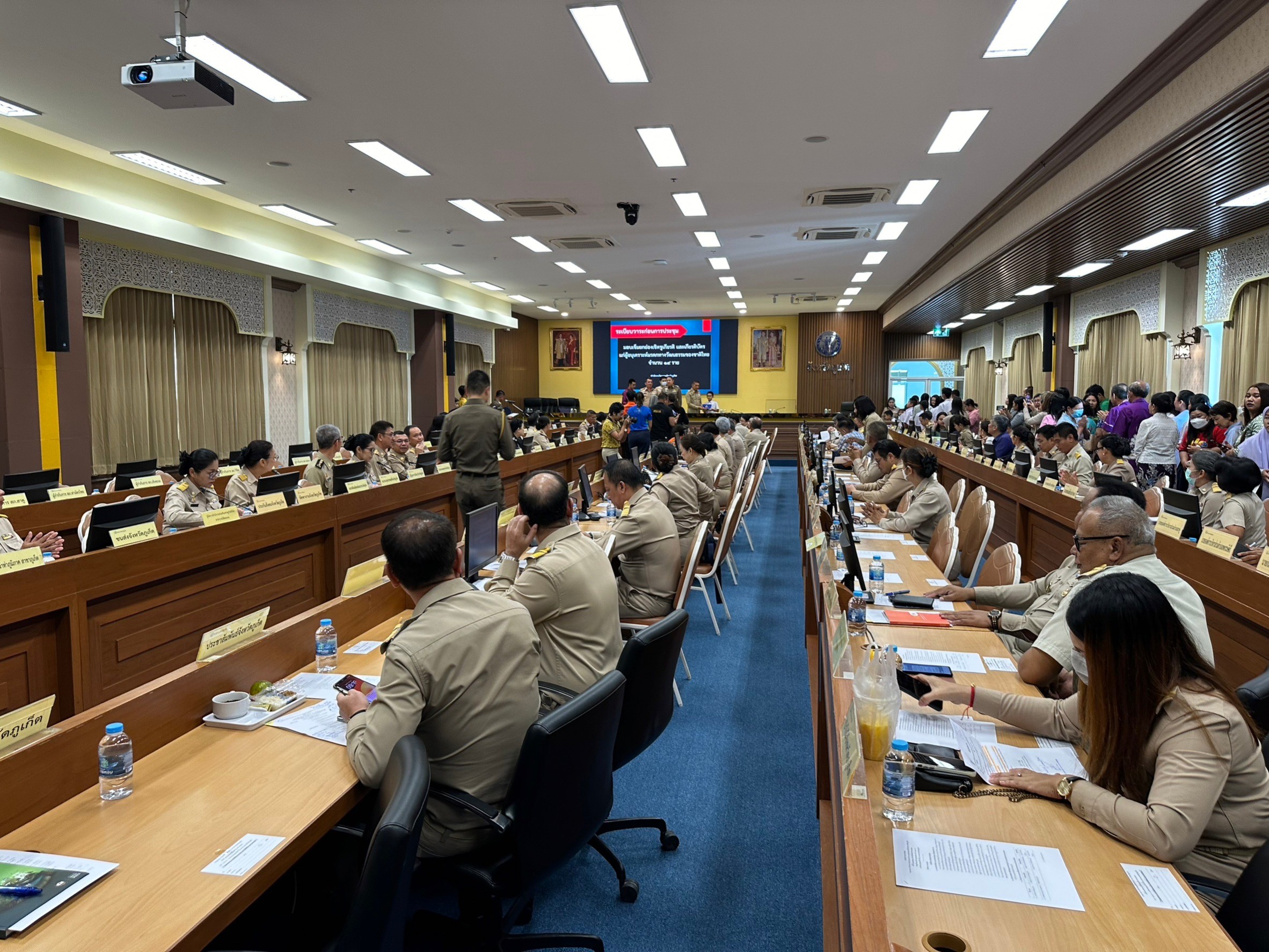 กปภ.สาขาภูเก็ต เข้าร่วมประชุมคณะกรมการจังหวัด หัวหน้าส่วนราชการ และหน่วยงานที่เกี่ยวข้อง จังหวัดภูเก็ต ครั้งที่ 12/2566 ประจำเดือน ธันวาคม 2566