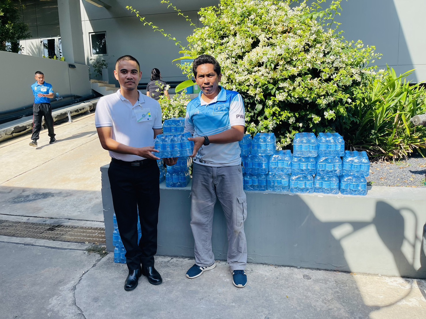 กปภ.สาขาภูเก็ต ร่วมสนับสนุนน้ำดื่มบรรจุขวดตราสัญลักษณ์ กปภ.แก่กองอำนวยการร่วมถวายความปลอดภัย สมเด็จพระเจ้าลูกเธอ เจ้าฟ้าสิริวัณณวรี นารีรัตนราชกัญญา