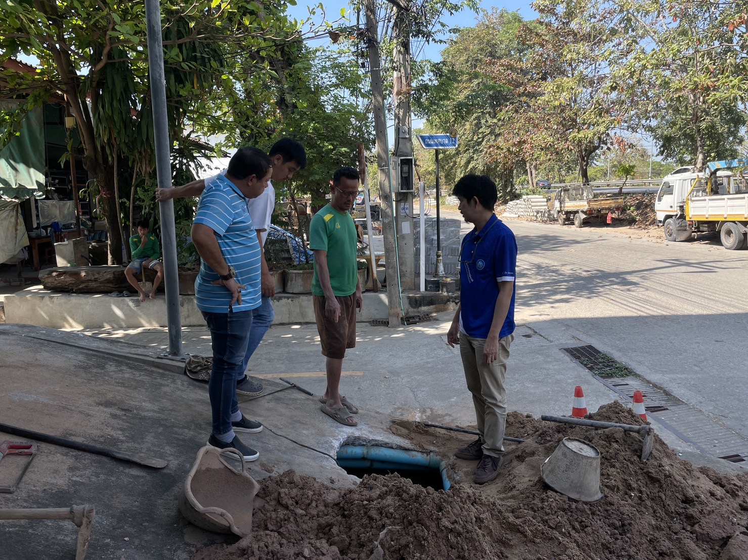 กปภ.สาขากำแพงเพชร ลงพื้นที่ตรวจสอบและติดตามงานซ่อมท่อประปา เพื่อให้งานรวดเร็วและมีประสิทธิภาพมากยิ่งขึ้น