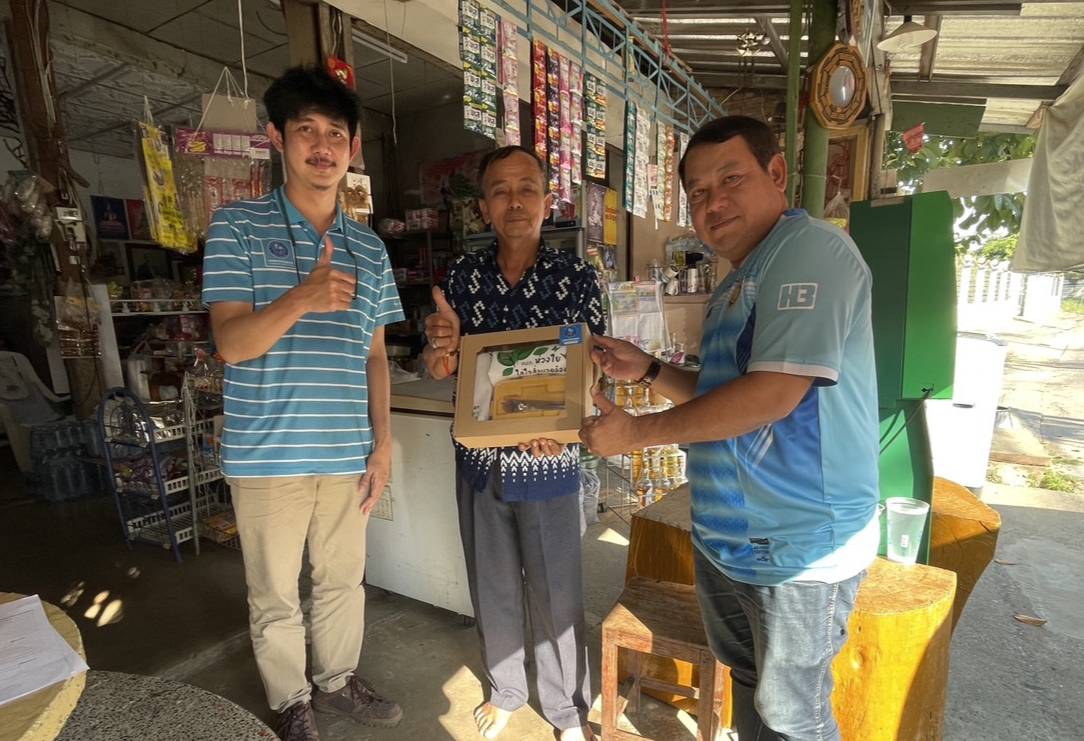 แทนคำขอบคุณ กปภ.สาขากำแพงเพชร มอบของที่ระลึกแทนคำขอบคุณสำหรับการแจ้งท่อแตกรั่วและเป็นส่วนหนึ่งในการรักษาทรัพยากรน้ำ