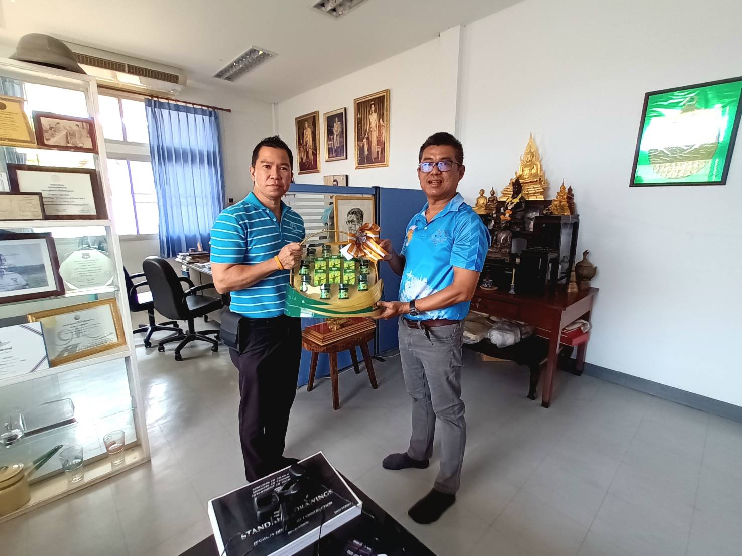 การประปาส่วนภูมิภาคสาขาประจวบคีรีขันธ์ เข้าพบ หัวหน้าหมวดทางหลวงประจวบคีรีขันธ์เพื่อสร้างความสัมพันธ์ที่ดีกับลูกค้าผู้มีส่วนได้เสีย