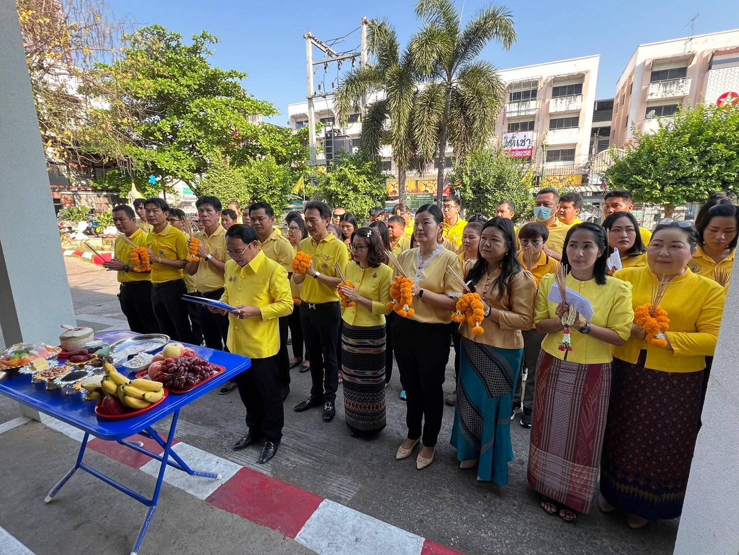 ผู้บริหารและพนักงานในสังกัด กปภ.สาขาขอนแก่น (พ) ร่วมพิธีบวงสรวงพระแม่ธรณี และพระภูมิเจ้าที่ พร้อมทำบุญสำนักงานเนื่องในโอกาสวันคล้ายวันสถาปนา กปภ. ครบรอบ 45 ปี