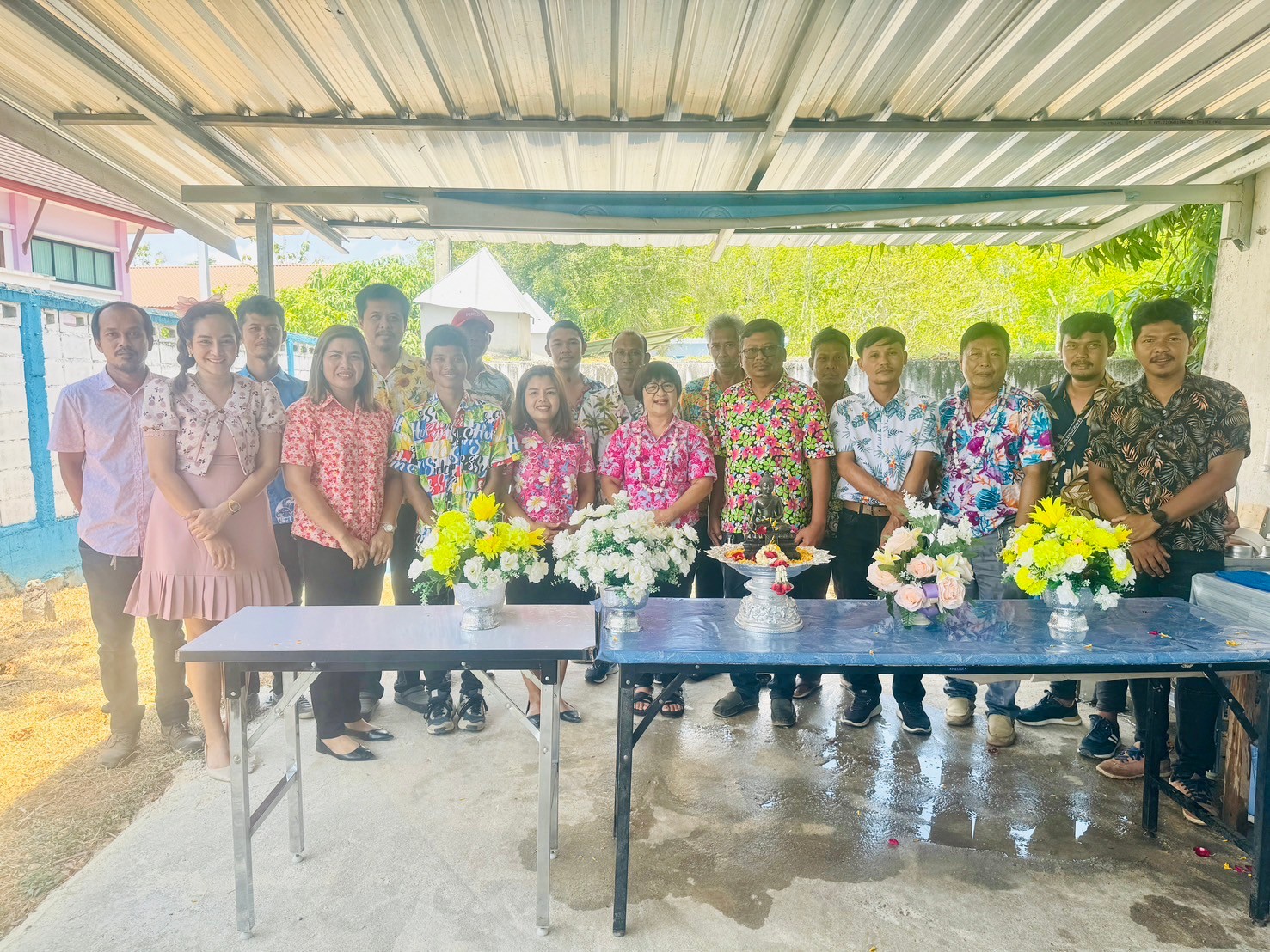 การประปาส่วนภูมิภาคสาขาบ้านตาขุนจัดกิจกรรมสรงน้ำพระและ รดน้ำดำหัวผู้อาวุโสเพื่อเป็นสิริมงคล และสืบสานวัฒนธรรมในวันสงกรานต์