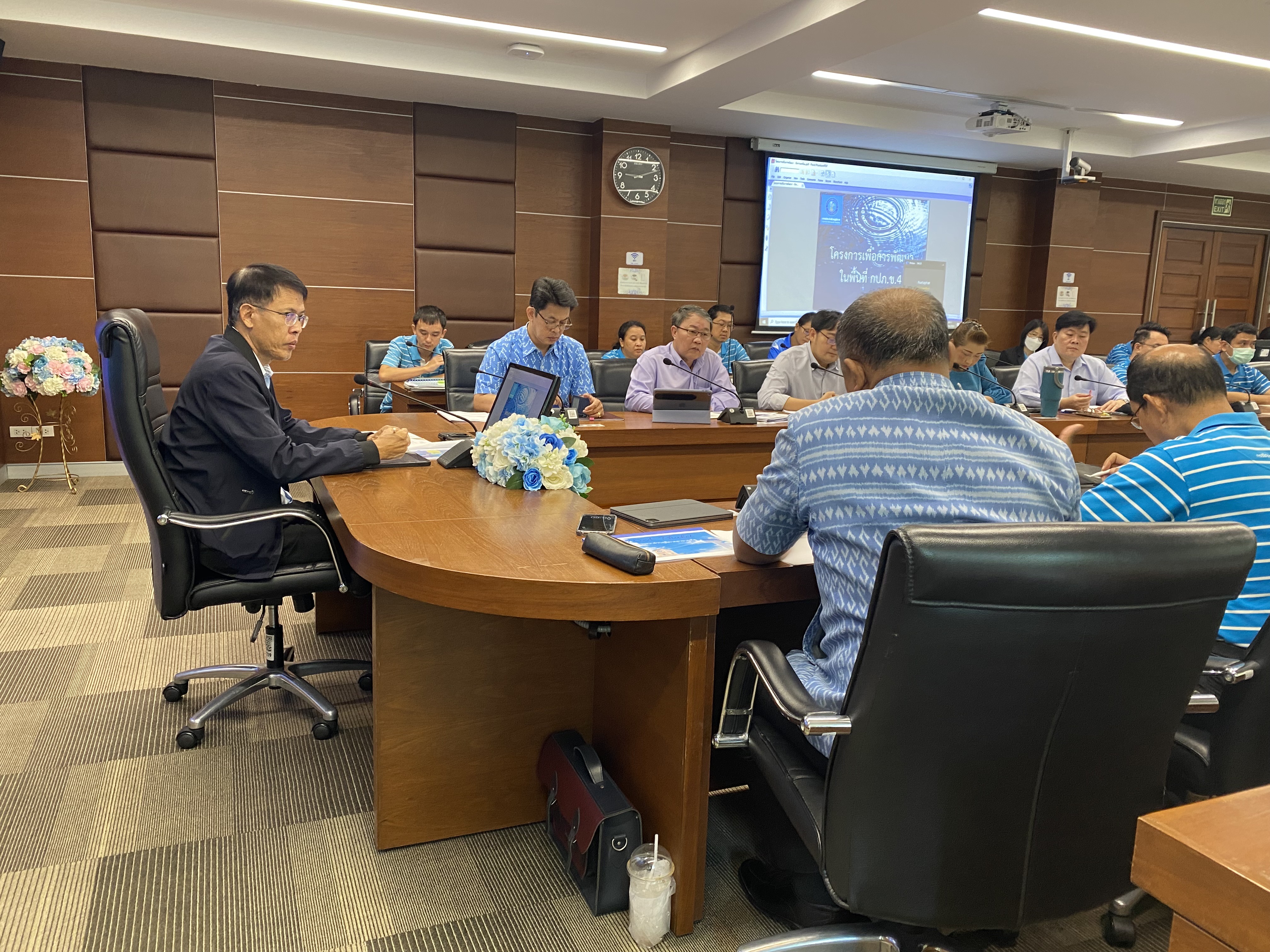 รปก.5 ร่วมกับ กปภ.ข.4 และ สายงานรองผู้ว่าการ ร่วมประชุมหารือแนวทางเพิ่มกำลังการผลิตและวางแผนรับมือภัยแล้ง