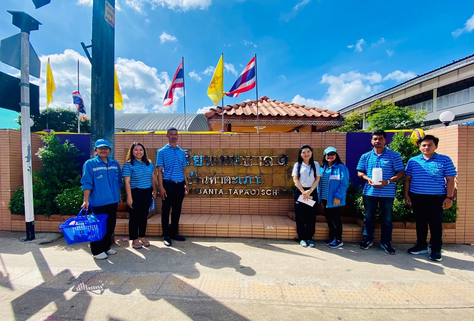 การประปาส่วนภูมิภาคสาขาชุมพร ดำเนินกิจกรรม "หลอมรวมใจ มอบน้ำใสสะอาดให้โรงเรียน"  เฉลิมพระเกียรติพระบาทสมเด็จพระเจ้าอยู่หัวเนื่องในโอกาสพระราชพิธีมหามงคลเฉลิมพระชนมพรรษา 6 รอบ 28 กรกฎาคม 2567