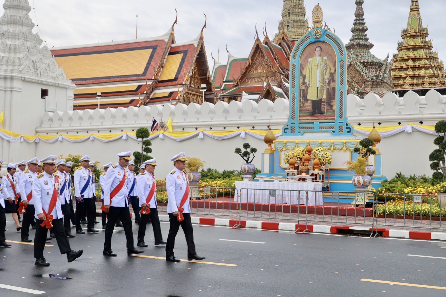 กปภ.บ้านฉาง ร่วมขบวนอิสริยยศเชิญน้ำพระพุทธมนต์ศักดิ์สิทธิ์ 108 แหล่งทั่วประเทศ