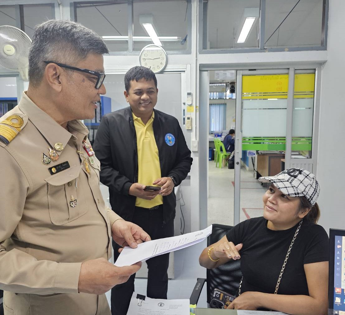 กปภ.สาขาภูเก็ต ดำเนินการติดตั้งมาตรวัดน้ำ ให้ลูกค้าผู้ประสบภัยเหตุดินทรุดเนื่องจากฝนตกหนักในพื้นที่จังหวัดภูเก็ต