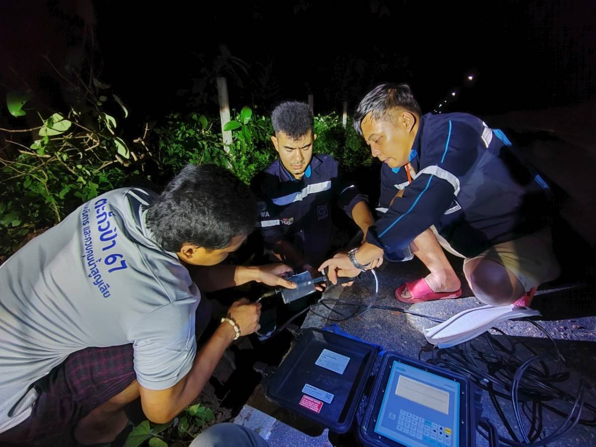 กปภ.สาขาตะกั่วป่า ดำเนินงานตามแผนบริหารจัดการน้ำสูญเสียเชิงรุก ทำ Step Test ลงพื้นที่เดินเท้าหาท่อแตกรั่ว เพื่อลดการเกิดน้ำสูญเสีย