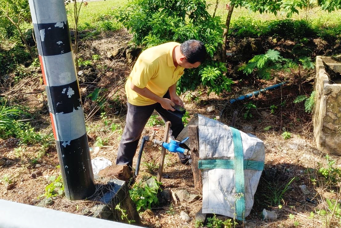 กปภ.สาขาระนอง ลงพื้นที่สุ่มอ่านมาตรวัดน้ำออนไลน์ ประจำเดือนกันยายน 2567