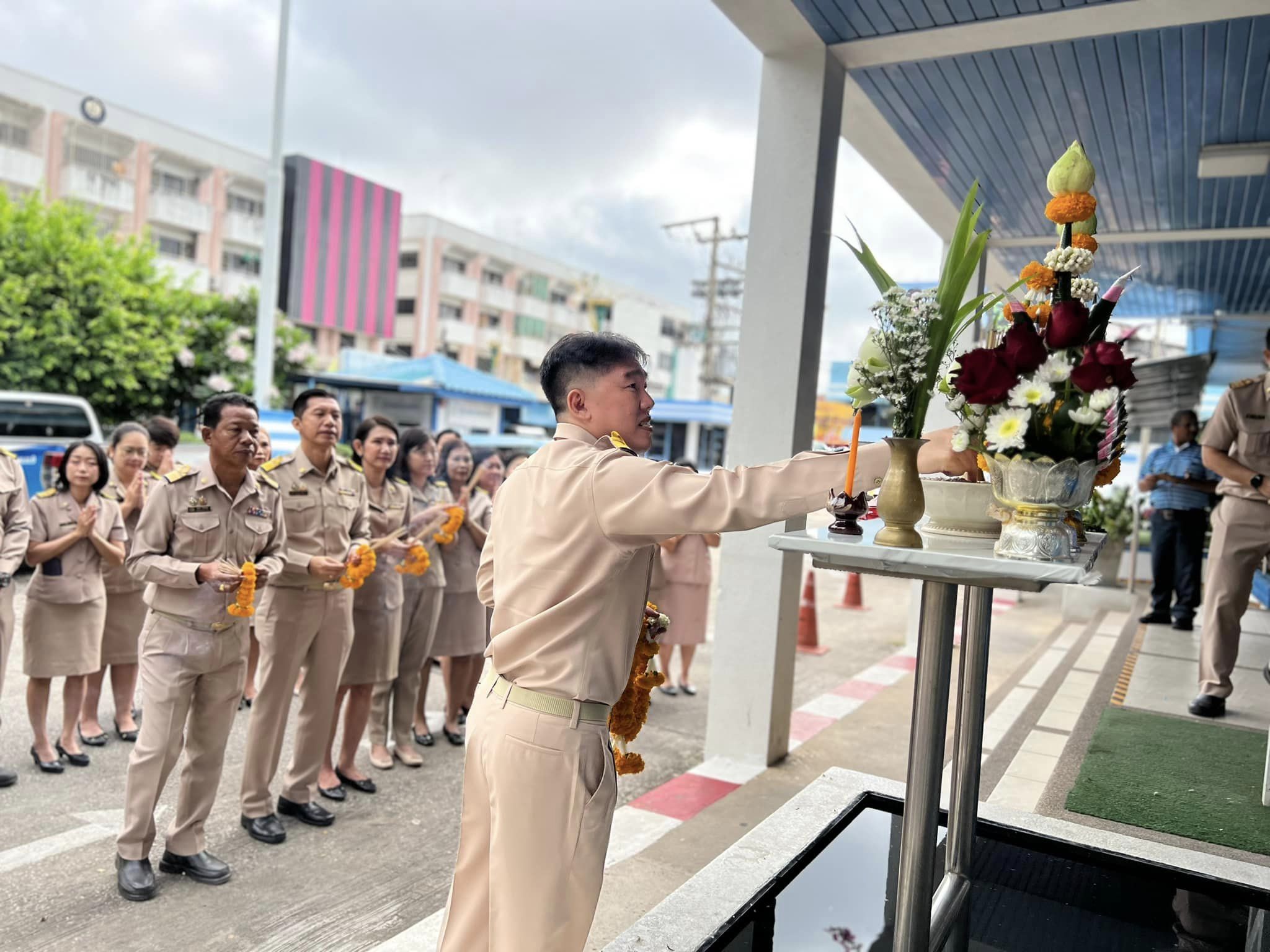 ผจก.กปภ.สาขาขอนแก่น (พ) ไหว้สักการะสิ่งศักดิ์สิทธิ์เสริมสิริมงคล ในโอกาสเข้ารับตำแหน่งใหม่