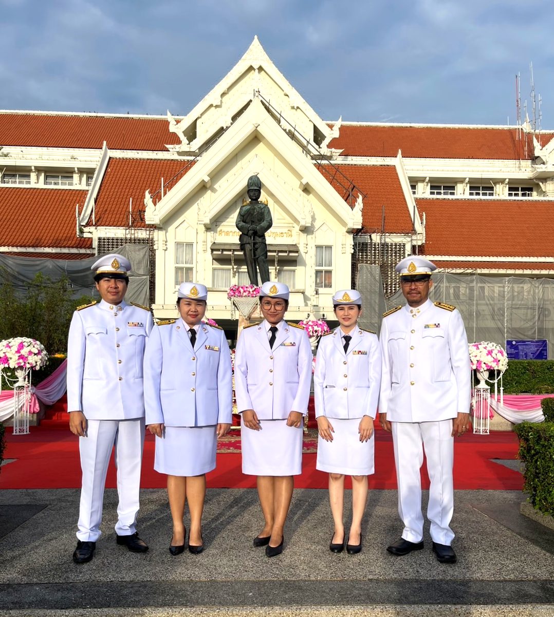 การประปาส่วนภูมิภาคสาขาคลองหลวง  ร่วมพิธีวางพวงมาลาถวายราชสักการะ เบื้องหน้าพระบรมราชานุสาวรีย์ พระบาทสมเด็จพระจุลจอมเกล้าเจ้าอยู่หัว เนื่องใน "วันปิยมหาราช" 23 ตุลาคม 2567